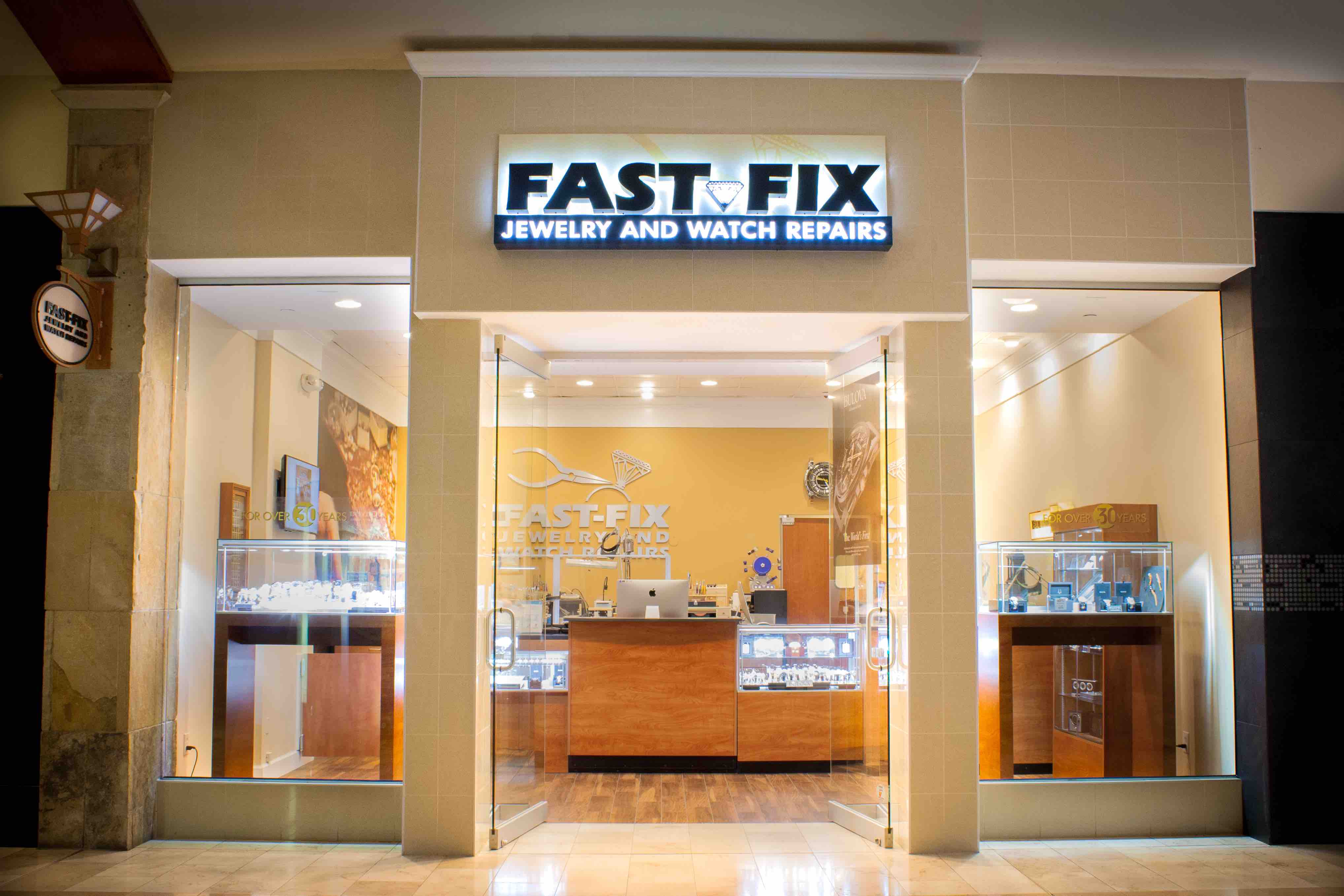 Store front of a Fast Fix franchise 
